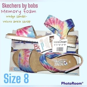 NWT-Skechers memory foam wedge sandals